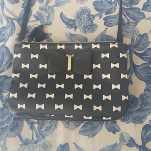 Bow purse